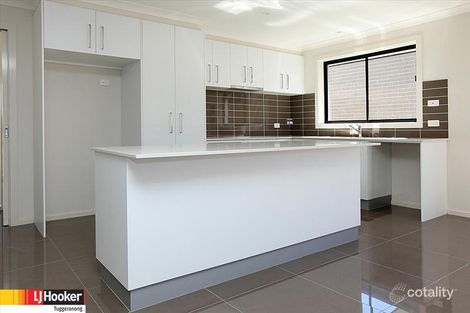 9 Elizabeth Jolley Cres, Franklin, ACT 2913