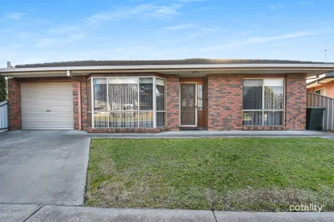 Property photo of 13 Selkirk Drive Horsham VIC 3400