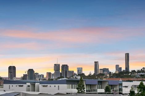 Property photo of 22/18 Barramul Street Bulimba QLD 4171