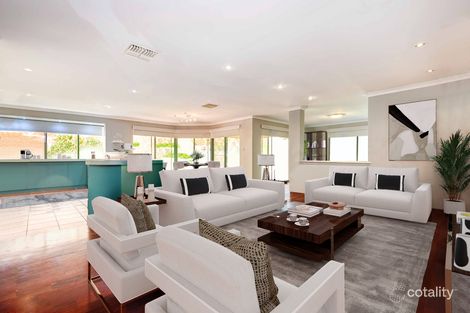 Property photo of 14 Challenger Rise Australind WA 6233
