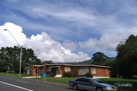 302-304 Lawrence Hargrave Dr, Thirroul, NSW 2515