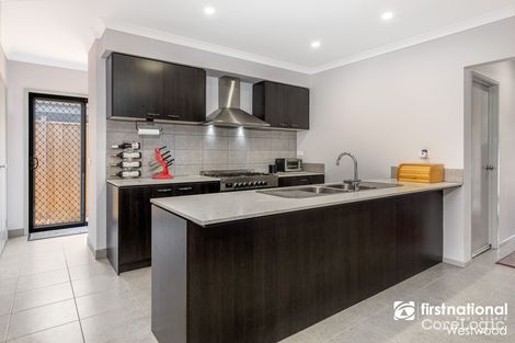 Property photo of 44 Stanmore Crescent Wyndham Vale VIC 3024