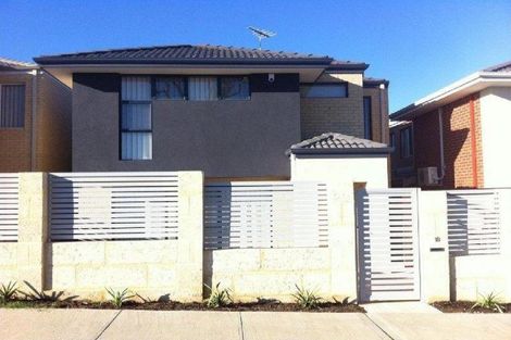 Property photo of 18 Hocking Bend Baldivis WA 6171