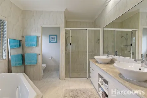 Property photo of 20 Ferryman Close River Heads QLD 4655