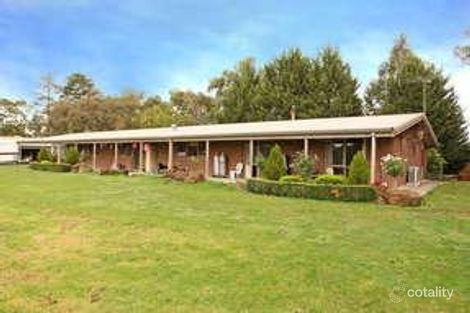 24 Coopers Rd, Macclesfield, VIC 3782