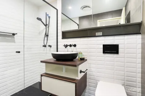 Property photo of 15/6 Danks Street Waterloo NSW 2017