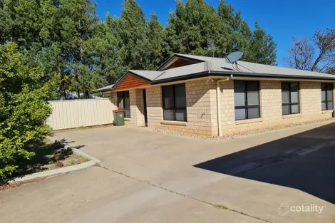 Property photo of 2/10 Davidson Court Chinchilla QLD 4413
