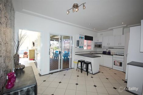 Property photo of 139 Grove Street Kooringal NSW 2650