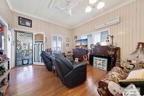 Property photo of 3 Buckle Street Park Avenue QLD 4701
