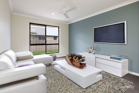 Property photo of 11 Sanctuary Point Close Point Vernon QLD 4655