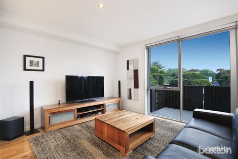 Property photo of 10/32 Outer Crescent Brighton VIC 3186