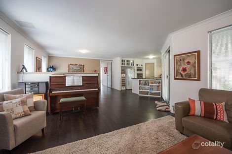 Property photo of 5 Iceberg Way Darch WA 6065