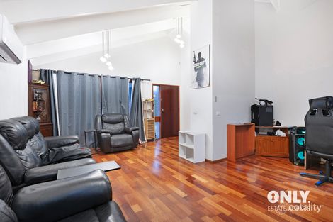 Property photo of 16 General Joshua Drive Hampton Park VIC 3976