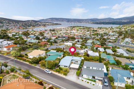 Property photo of 9 Karoola Road Lindisfarne TAS 7015