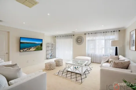 Property photo of 49 Northside Drive Wollert VIC 3750