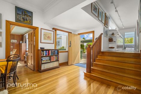 Property photo of 9 Karoola Road Lindisfarne TAS 7015