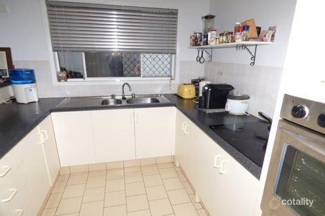 Property photo of 2/24 Kenny Drive Labrador QLD 4215
