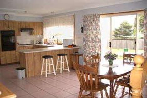 Property photo of 4 Noroy Place Old Bar NSW 2430