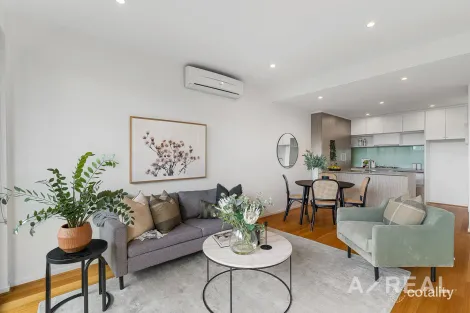 Property photo of 15 Lomandra Walkway Brunswick East VIC 3057