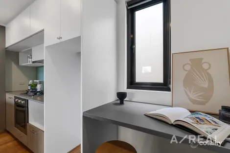 Property photo of 15 Lomandra Walkway Brunswick East VIC 3057