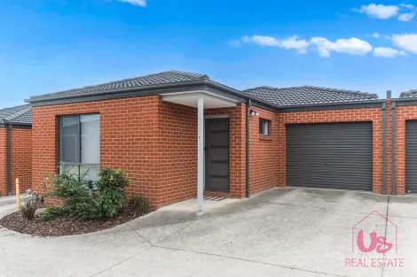 Property photo of 7/98 Ahern Road Pakenham VIC 3810
