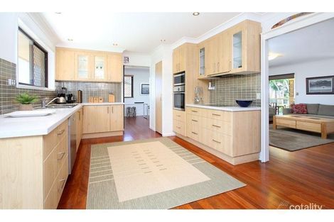 Property photo of 8 Fernshaw Street Macgregor QLD 4109