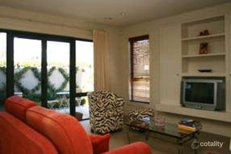 Property photo of 3 Maygar Street Hughes ACT 2605