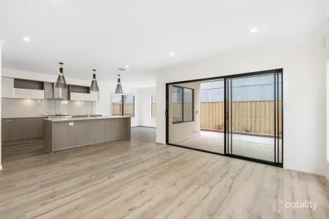 Property photo of 40 Ambassador Crescent Point Cook VIC 3030