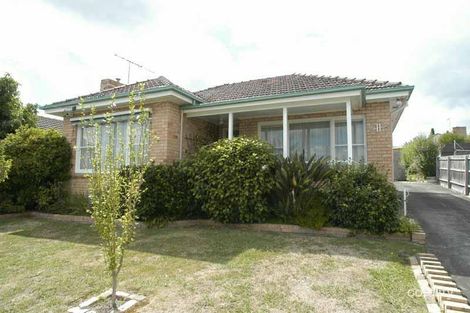 Property photo of 11 Cameron Road Box Hill North VIC 3129