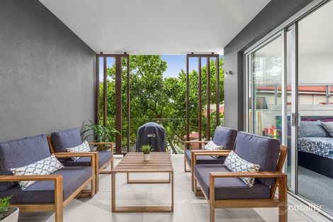 Property photo of 13/22 Bay Terrace Wynnum QLD 4178