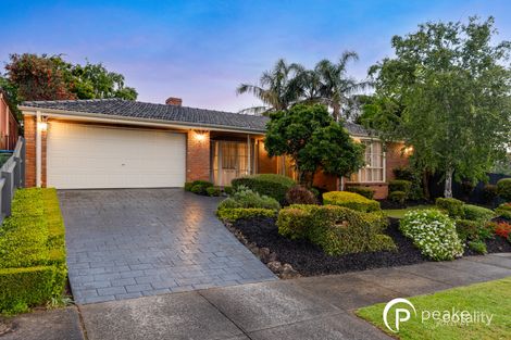 Property photo of 15 Duckworth Close Berwick VIC 3806