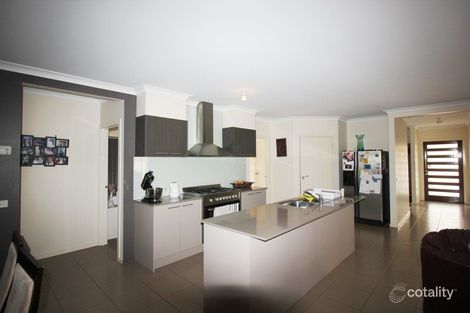 Property photo of 4 Fieldstone Way Brookfield VIC 3338
