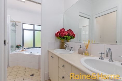 Property photo of 17R Harefield Road Dubbo NSW 2830