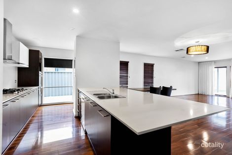 Property photo of 18 Bursaria Drive Caroline Springs VIC 3023