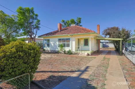 Property photo of 11 Westcliffs Crescent Red Cliffs VIC 3496