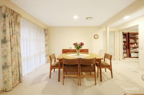 Property photo of 2 Morton Place Rowville VIC 3178