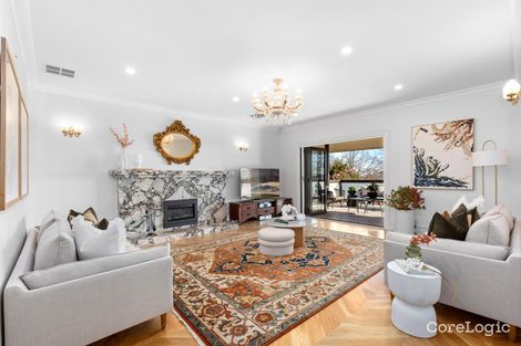 Property photo of 8 Delfi Court Balwyn VIC 3103