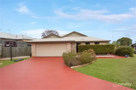 18 SALISBURY ST, DARLING HEIGHTS, QLD 4350