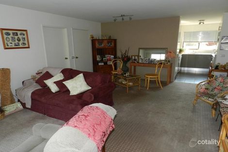 Property photo of 1/6 Hollis Court Berrambool NSW 2548