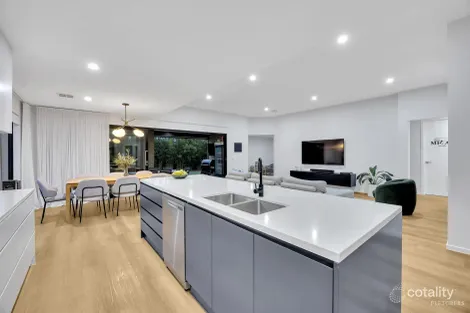 Property photo of 19 Bellerive Crescent Strathtulloh VIC 3338