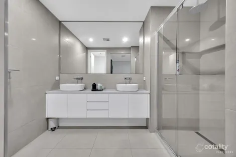 Property photo of 19 Bellerive Crescent Strathtulloh VIC 3338