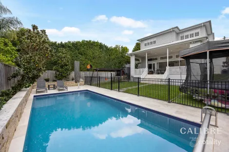 26 Piddington St, Ashgrove, QLD 4060