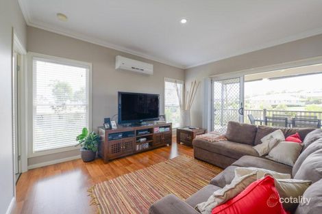 Property photo of 35 Geranium Drive Springfield Lakes QLD 4300