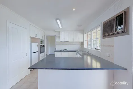 Property photo of 2 Lemongrove Crescent Croydon Hills VIC 3136
