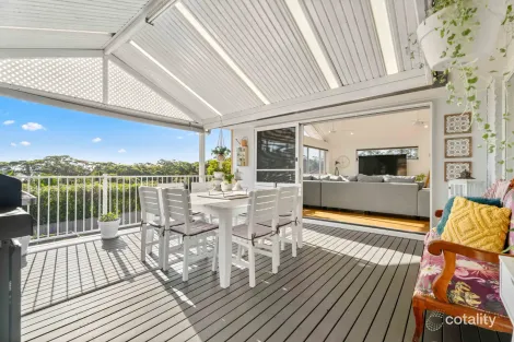 Property photo of 15 Wasshaven Close Wrights Beach NSW 2540