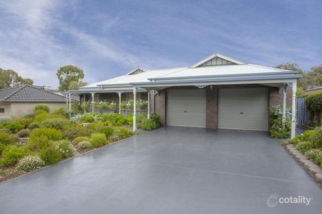 Property photo of 3 Figtree Lane Strathdale VIC 3550