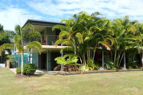 2 Schofield St, Seaforth, QLD 4741