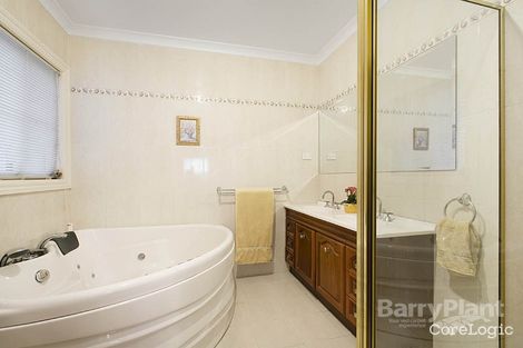 Property photo of 16 Clivejay Street Glen Waverley VIC 3150