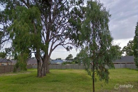 4 Yellowbox Cres, Lyndhurst, VIC 3975