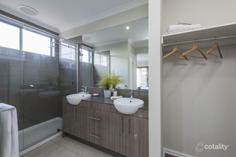 Property photo of 56 Rhonda Crescent Truganina VIC 3029